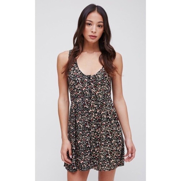 Obey Dresses & Skirts - obey chase black Floral Dress Sz M